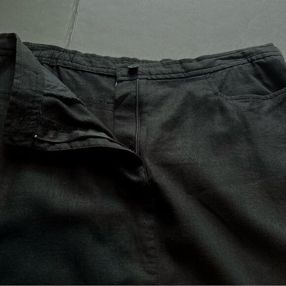 Sag Harbor Women's Petite Skirt Linen/Rayon Beautiful Black w/ white Floral 10P - Picture 7 of 9